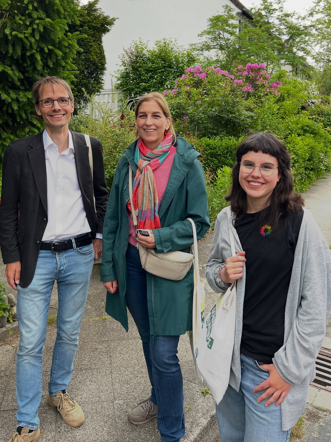 Heute waren wir beim Haustürwahlkampf unterwegs. Wir haben @toddyfranz vorgestellt und sind mit den Leuten in den Austau...